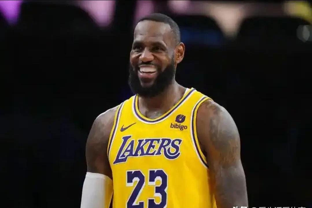 杜兰特狂砍詹姆斯分,魔术迎来新赛季高光!的简单介绍